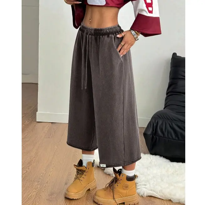 Women's Washed Wide Leg Sweat Shorts with Pockets