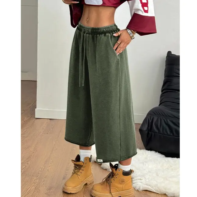 Women's Washed Wide Leg Sweat Shorts with Pockets